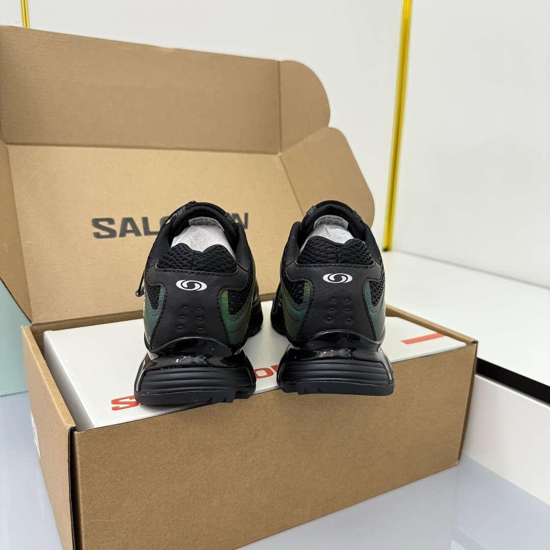 Salomon XT Whisper Casual Shoes with Thick Sole and Futuristic Design - LY00310