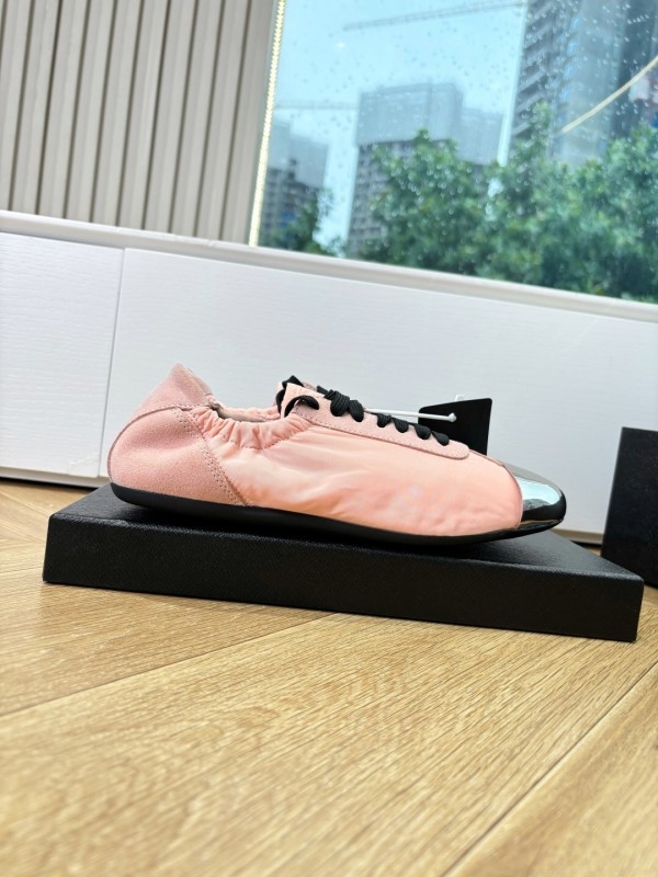 Prada 2025/SS Metal Toe Thin Sole Training Shoes Casual Shoes - LY00280