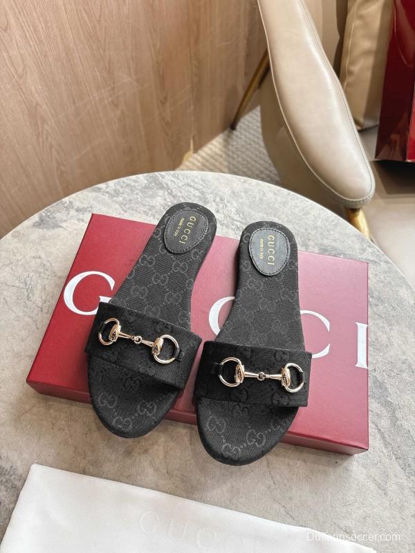 Gucci 2025/SS Leather Slide Sandals with Light Gold Hardware - LY00280