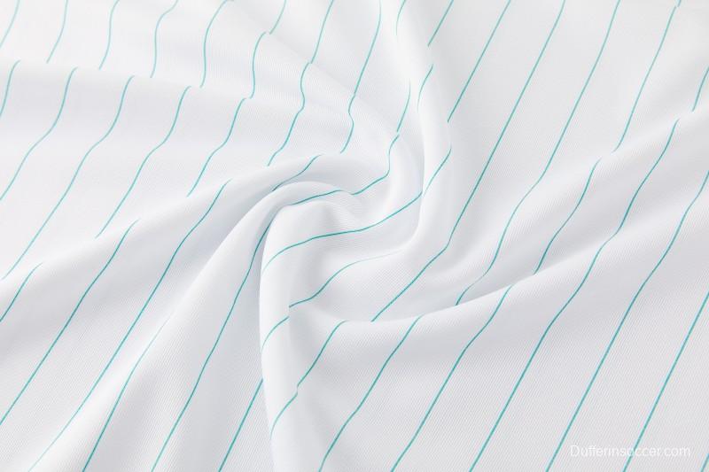 26/27  Liverpool White Short Sleeve+Soccer Shorts