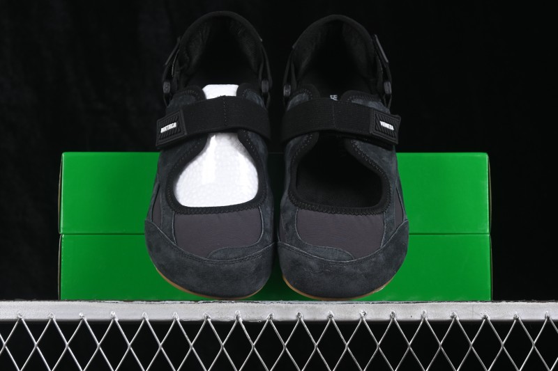 Bottega Veneta Orbit Flash Suede Round-Toe Mary Jane Low-Top Lifestyle Sneakers - AJE5