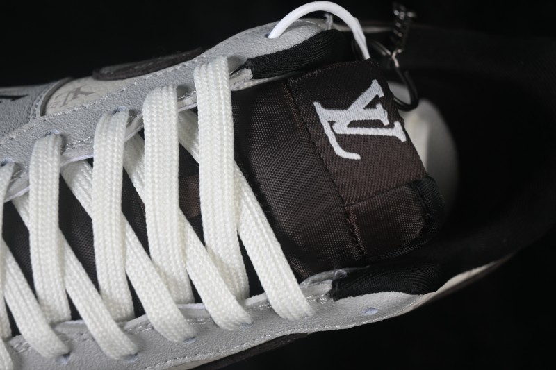 Nike Air Force 1 '07 Low Casual Sneakers in Grey and White with Contrasting Overlays - DF0188-138