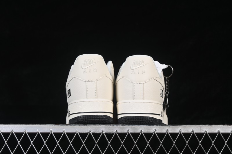 Nike Air Force 1 '07 Low Classic Black Patchwork Casual Sneakers - DF0188-137