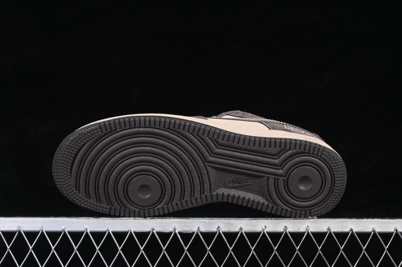 Nike Air Force 1 '07 Low Casual Sneakers in Brown and Light Khaki - KL1688-001
