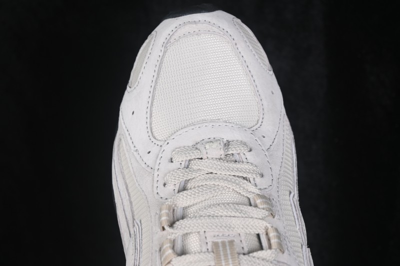 New Balance 204 Series Retro Casual Running Shoes with Breathable Mesh Upper - U204L80V