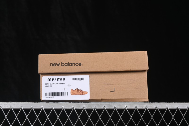 MiuMiu x New Balance 530 Retro Low-Top Casual Lifestyle Shoes with Deconstructed Design and Dual Laces - AJD4