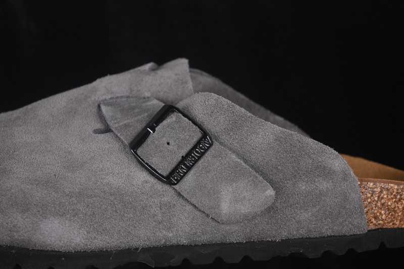 Birkenstock Gizeh Sandals with Soft Leather Velvet Uppers and Cozy Fleece Lining - 0560771