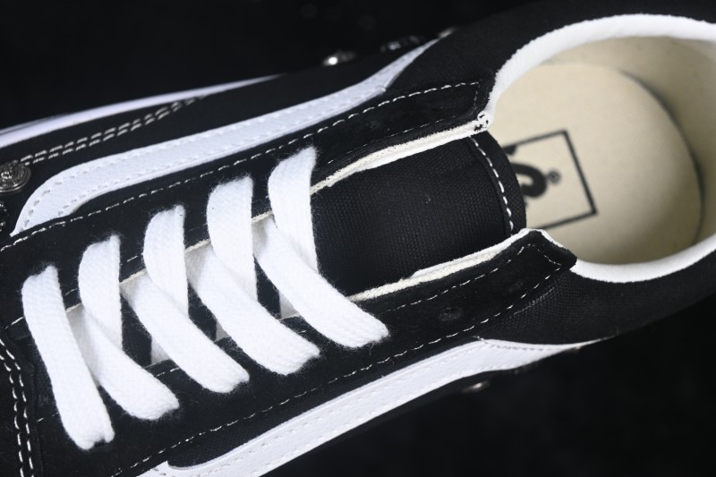 Vans Old Skool 36 Low Top Skate Shoes - VN000D56B8C