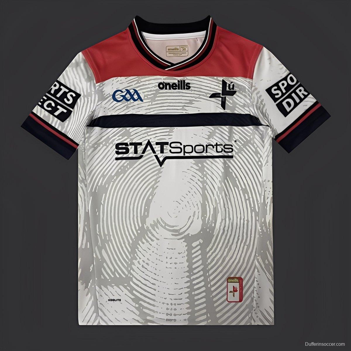25/26 Kids Kildare GAA White with Red Shoulders and Circular Pattern Jersey